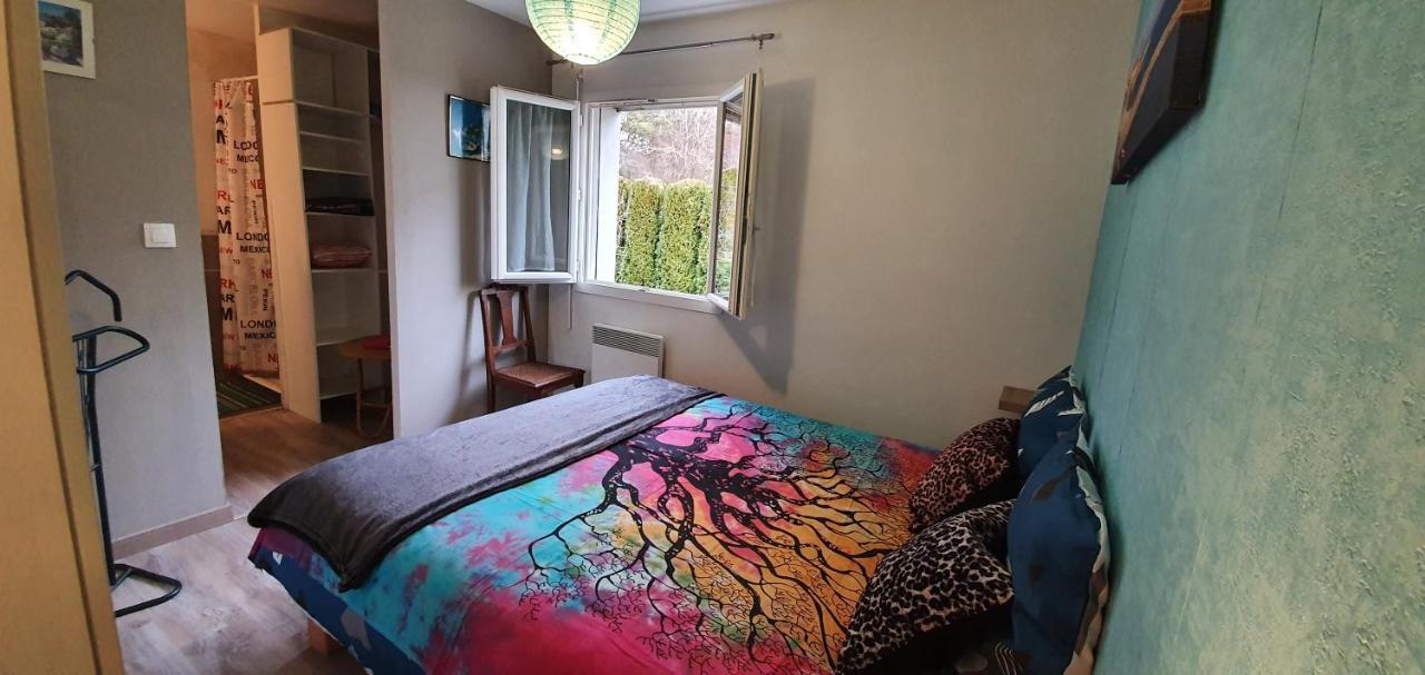 2 Vraies Chambres Privees Au Calme Dans Villa De Campagne Plain-Pied 105M2 Avec Piscine A Montfaucon Montfaucon  Exterior foto