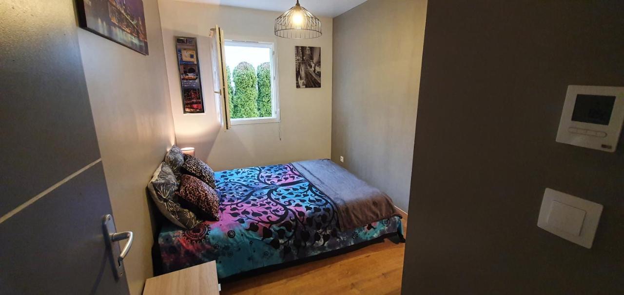 2 Vraies Chambres Privees Au Calme Dans Villa De Campagne Plain-Pied 105M2 Avec Piscine A Montfaucon Montfaucon  Exterior foto