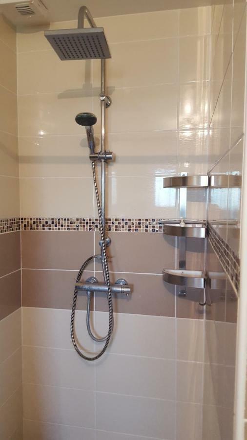 2 Vraies Chambres Privees Au Calme Dans Villa De Campagne Plain-Pied 105M2 Avec Piscine A Montfaucon Montfaucon  Exterior foto